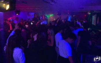 Expérience inoubliable garantie dans un Night-Club à Draguignan ! Expérience inoubliable garantie dans un Night-Club à Draguignan !