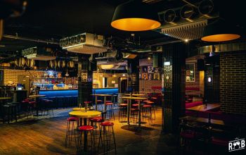 Où trouver un restaurant boite de nuit pas cher à Boulogne-Billancourt ? Où trouver un restaurant boite de nuit pas cher à Boulogne-Billancourt ?