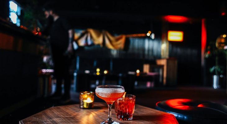 Les avantages des bars à cocktails avec happy hour Les avantages des bars à cocktails avec happy hour