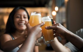 Les meilleurs bars pas cher à Paris : tous nos bons plans Les meilleurs bars pas cher à Paris : tous nos bons plans