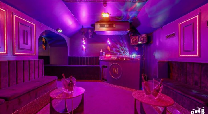 Les meilleurs bars à ambiance musicale à Paris pour une soirée inoubliable Les meilleurs bars à ambiance musicale à Paris pour une soirée inoubliable