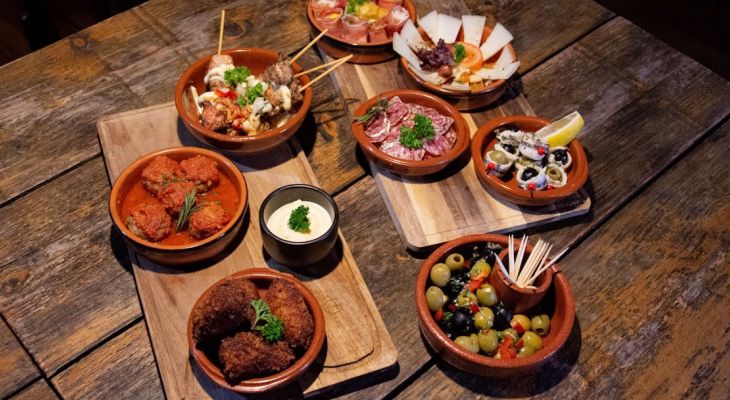 Repas à la plancha dans les bars à tapas : est-ce intéressant ? Repas à la plancha dans les bars à tapas : est-ce intéressant ?