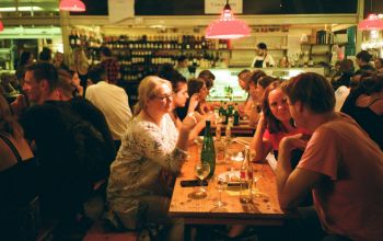 Où faire la fête entre pôtes à Paris ce soir ? Où faire la fête entre pôtes à Paris ce soir ?