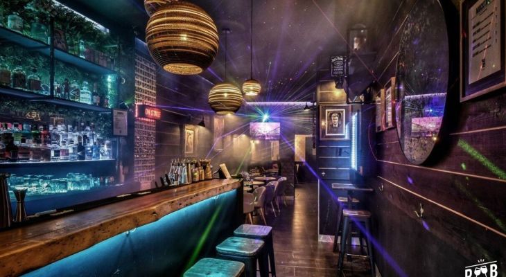 Guide des meilleurs bars à privatiser pour un anniversaire à Lille