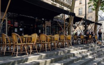 Réservez un bar avec terrasse pour vos apéros d’été