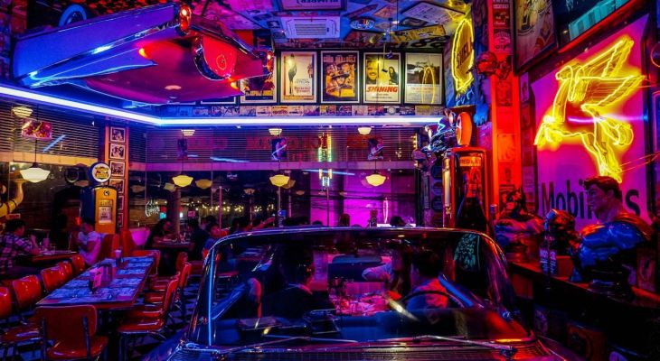 Rentrée en douceur : les bars parfaits pour un afterwork entre collègues