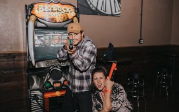 Les bars à jeux et karaoké font leur come-back