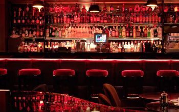 Organiser un anniversaire original dans un bar : nos meilleures idées