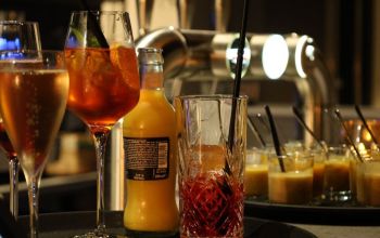 Juillettistes, aoûtiens : le bon moment pour un afterwork Juillettistes, aoûtiens : le bon moment pour un afterwork