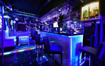 Le  Must club  #1
