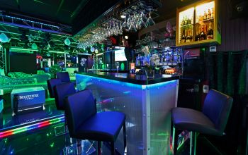 Le  Must club  #5