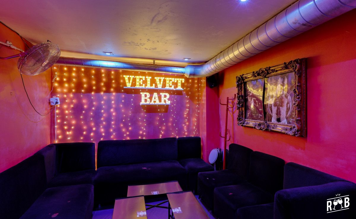 Le Velvet Bar #1