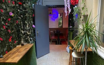 Bar de l'Hôtel de la Paix #13