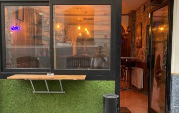 Bar de l'Hôtel de la Paix #14