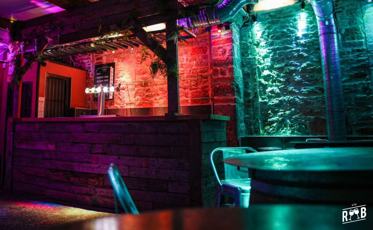 Little Pub #16