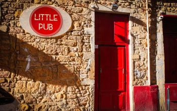 Little Pub #18