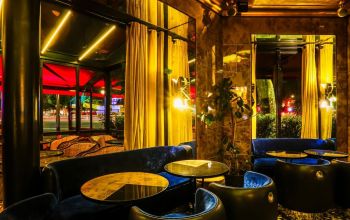 Le Café Français #14