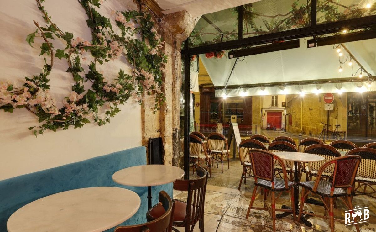 Grand Café Dragon #11
